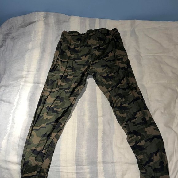 George Mens Camo Pants - Picture 3 of 5